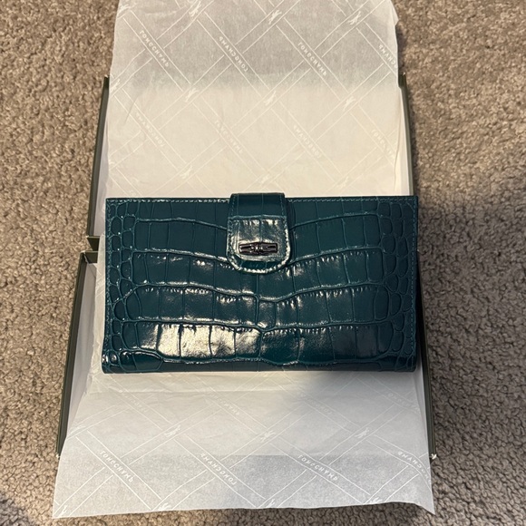 Longchamp Teal Crocodile-Patterned Clutch wallet - Picture 7 of 8